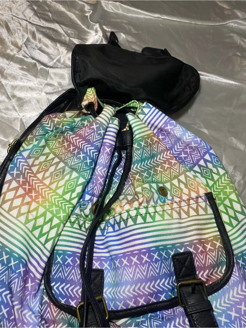 Colorful backpack - Picture 2 of 6